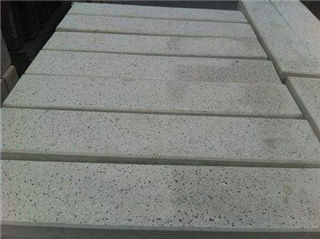 广州邦坚生产的混凝土路平石